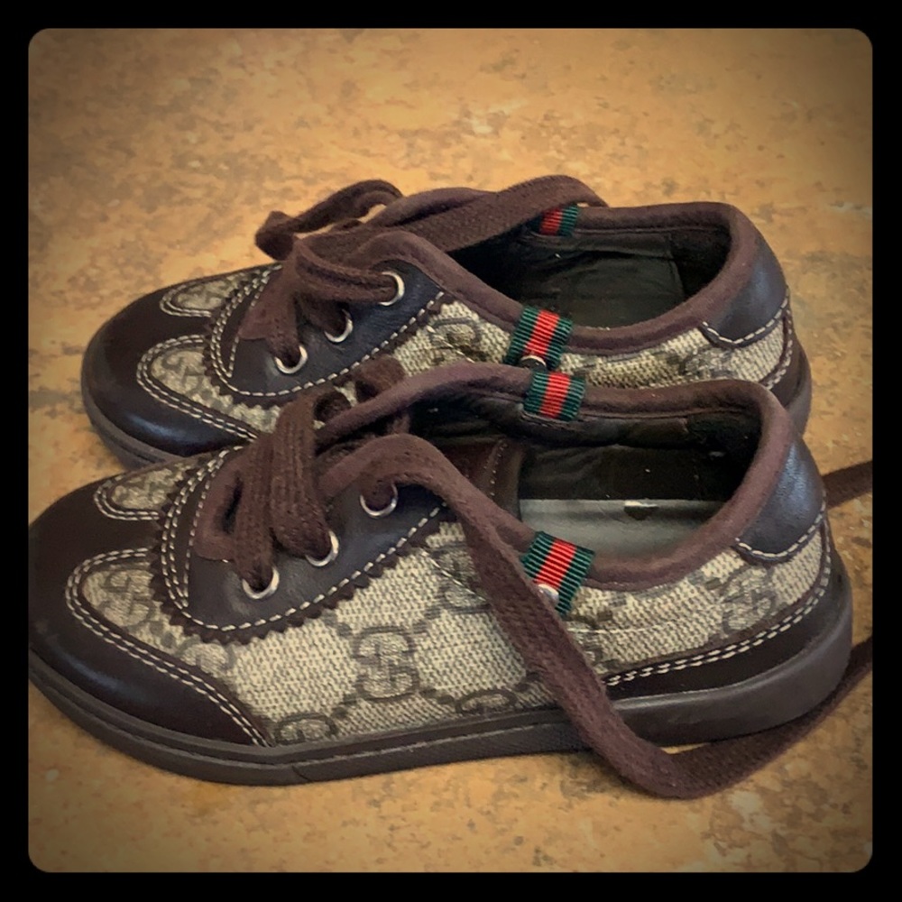 Authentic Gucci Sneakers Children’s size 23